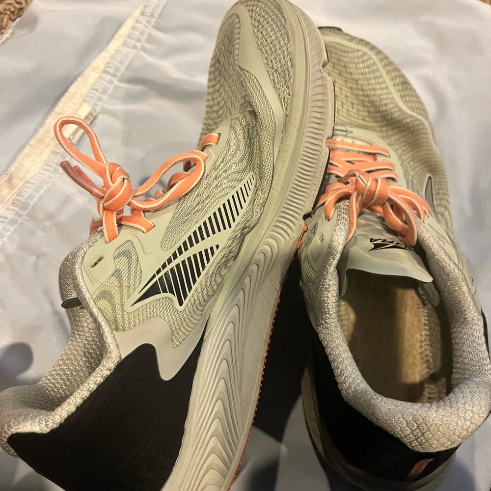 Altra shoe